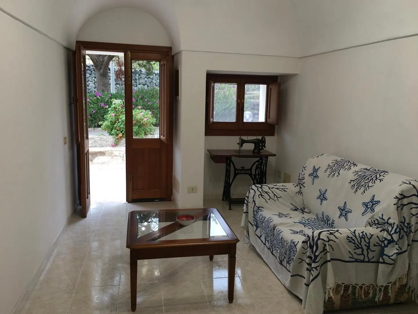 Dammuso Marino Villa Kamma 0*,  Italia